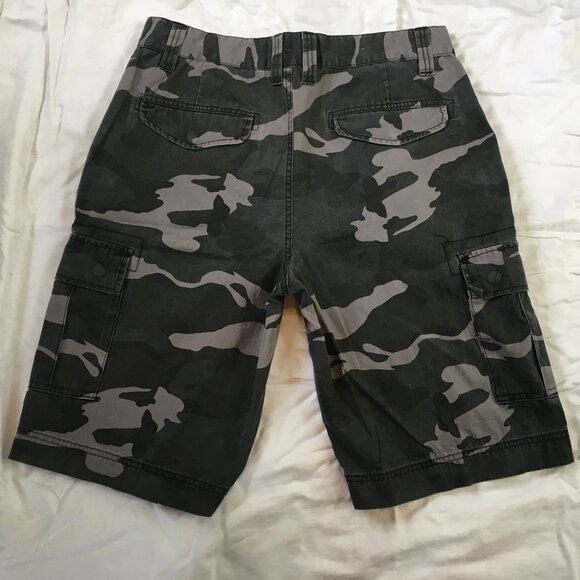 Foot Locker Mens Camo Cargo Shorts Size 34 Pockets Cotton Zipper Gray Camouflage - Picture 7 of 14